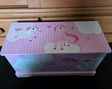 Eenhoorn unicorn speelgoedkist boekenkist  beschikbaar voor biedingen
