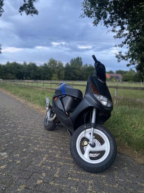 Peugot viva city70cc, Fietsen en Brommers, Scooters | Peugeot, Zo goed als nieuw, Vivacity, Tweetakt, Ophalen