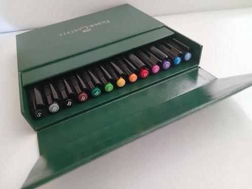 Fabel castell Pitt artist brushpen set 12 stuks + fineliner, Hobby en Vrije tijd, Tekenen, Zo goed als nieuw, Potlood of Stift