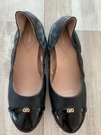 Cole Haan ballerinas maat 40 zwart met lak en goud accent, Kleding | Dames, Schoenen, Ophalen of Verzenden, Zo goed als nieuw