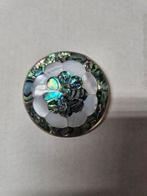 Vintage Bloemen Broche met Parelmoer alpaca, Sieraden, Tassen en Uiterlijk, Broches, Gebruikt, Minder dan 4 cm, Ophalen of Verzenden