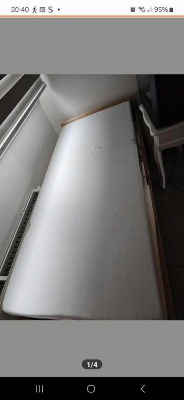 bed beschikbaar voor biedingen