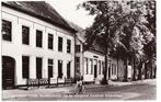 St. Oedenrode Borchmolendijk 1970 -met fietser.-, Verzamelen, Ansichtkaarten | Nederland, Verzenden, 1960 tot 1980, Ongelopen