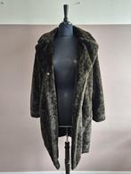 Carnavals bontjas Panterprint Groen maat M Jas thema panter, Hema, Carnaval, Maat 48/50 (M), Ophalen of Verzenden