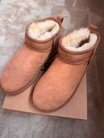 Uggs mini, UGG, Bruin, Lage of Enkellaarzen, Nieuw