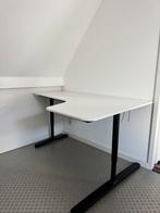 Bureau ikea, Huis en Inrichting, Bureaus, Ophalen, Zo goed als nieuw