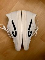 Cruyff Sneakers Maat 41 witte zool school gym, Ophalen of Verzenden, Gedragen, Wit, Sneakers of Gympen