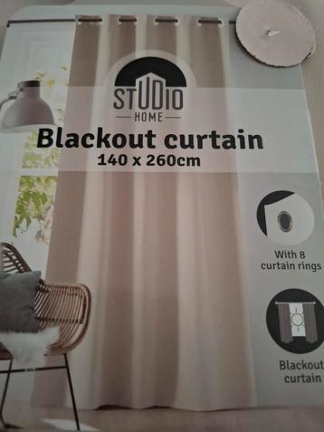 NIEUWE Verduisteringsgordijn taupe,  beige. 2 gordijnen. beschikbaar voor biedingen