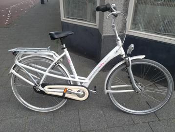 Batavus Mambo wit dames 53cm 28inch, in zeer goede staat beschikbaar voor biedingen