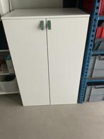 Zeer mooie degelijke ikea kast met lederen greep als nieuw, Ophalen, Zo goed als nieuw