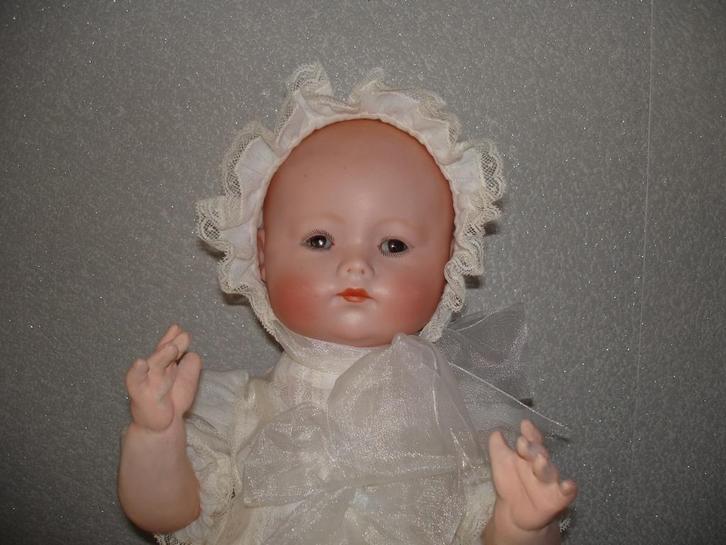 antieke pop Herman  Steiner HS 245, Verzamelen, Poppen, Zo goed als nieuw, Babypop, Verzenden