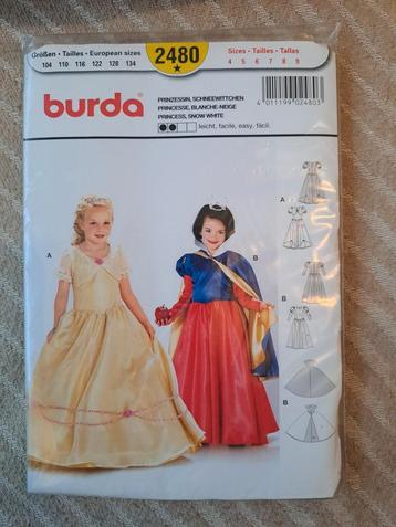 Burda 2480 prinsessen jurken beschikbaar voor biedingen