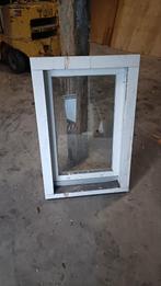 Hardhouten Draaikiep kozijn, Doe-het-zelf en Verbouw, Kozijnen en Schuifpuien, Ophalen, Gebruikt, Raamkozijn, Inclusief glas
