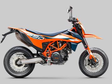KTM 690 SMC R (bj 2023) beschikbaar voor biedingen