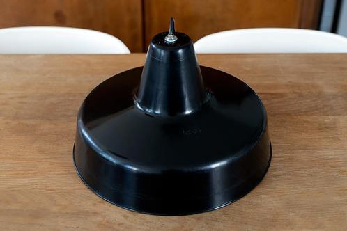 Vintage kunststof fabriekslamp, Huis en Inrichting, Lampen | Hanglampen, Minder dan 50 cm, Kunststof, Ophalen