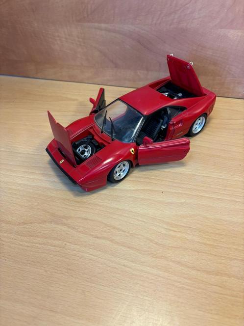 HotWheels Ferrari 288 GTO 1:18 #30388, Hobby en Vrije tijd, Modelauto's | 1:18, Zo goed als nieuw, Auto, Hot Wheels, Ophalen of Verzenden