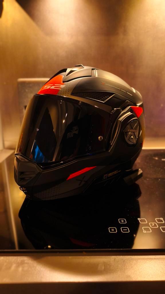 LS2 advant x, Motoren, Kleding | Motorhelmen, Systeemhelm, Overige merken, Tweedehands, Ophalen of Verzenden