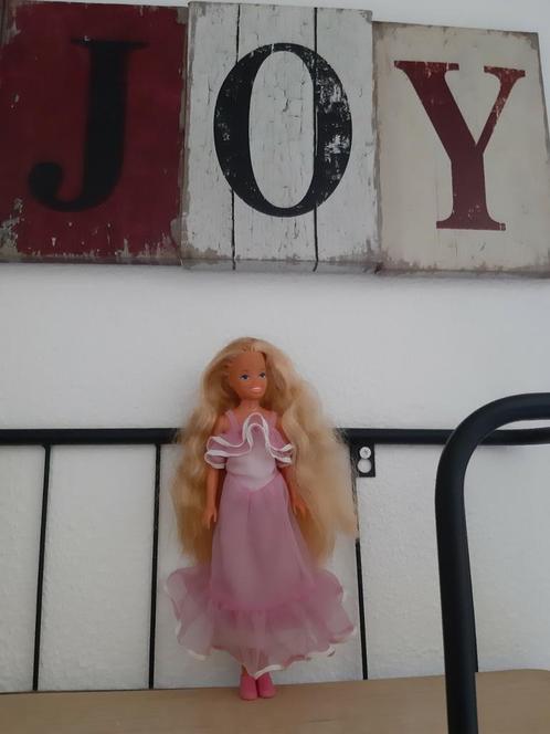 Barbie skipper van Mattel '80, Verzamelen, Poppen, Zo goed als nieuw, Pop, Ophalen of Verzenden