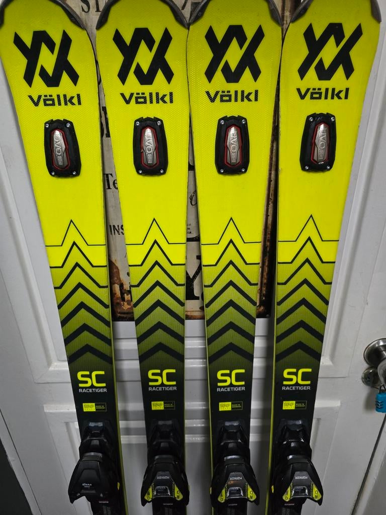 155 160 165 170 VOLKL RACETIGER SC UVO NP880 KLEINE BOCHTEN, Overige merken, 160 tot 180 cm, Ophalen of Verzenden, Zo goed als nieuw