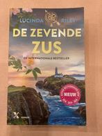 Lucinda Riley De Zevende Zus roman softcover boek als nieuw!, Boeken, Romans, Lucinda Riley, Ophalen of Verzenden, Zo goed als nieuw