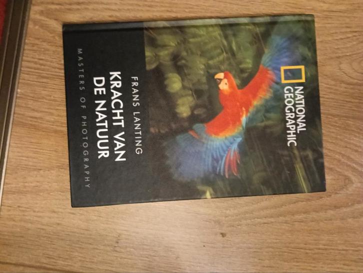 Frans Lanting - De kracht van de natuur, Boeken, Kunst en Cultuur | Fotografie en Design, Zo goed als nieuw, Fotografen, Ophalen of Verzenden