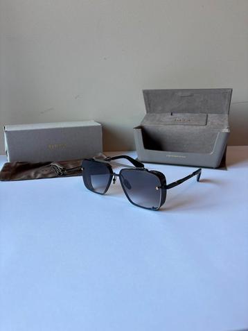 Dita Mach Six - Limited - Black on Black + Toebehoren beschikbaar voor biedingen