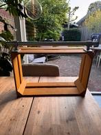 Originele wandplank met buis om dingen op te hangen, Ophalen, Gebruikt
