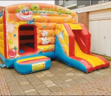 Te koop clown springkussen  beschikbaar voor biedingen