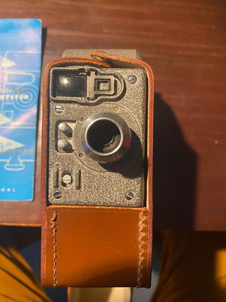 Verzamelaar Filmcamera G.B.-Bell & Howell sporster 650(T), Verzamelen, Fotografica en Filmapparatuur, Filmcamera, 1940 tot 1960