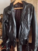 Zware. Korte leren jas maar 38 kleur zwart, Motoren, Kleding | Motorkleding, Ophalen of Verzenden, Tweedehands, Jas | leer