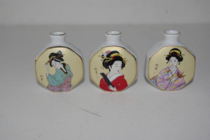 Reukflesjes en diversen, Antiek en Kunst, Antiek | Keramiek en Aardewerk, Ophalen of Verzenden