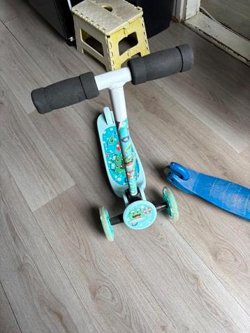 Kinderstepje met lichtjes beschikbaar voor biedingen