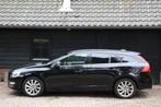 Volvo V60 2.0 T3 Momentum Xenon/Navigatie/Parkeersensor/Stoe, Gebruikt, 4 cilinders, 1969 cc, Leder en Stof