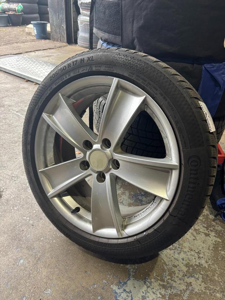 Audi A6 originele winterset 17 inch | Continental, Auto-onderdelen, Banden en Velgen, Banden en Velgen, Winterbanden, 17 inch