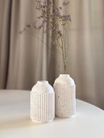 Hübsch keramische vaasjes set van 2, Huis en Inrichting, Overige kleuren, Aardewerk of Porselein, Nieuw, Ophalen of Verzenden