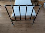 Stevig bed 90x200, verstelbare lattenbodem, hout+steigerbuis, Ophalen, 90 cm, Eenpersoons, Wit