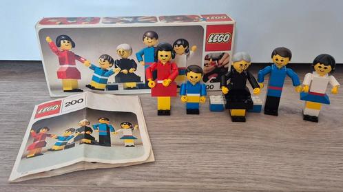 Lego 200 Family met doos en boekje, Kinderen en Baby's, Speelgoed | Duplo en Lego, Gebruikt, Lego, Complete set, Ophalen of Verzenden