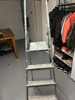 Gratis trap, Doe-het-zelf en Verbouw, Ladders en Trappen, Ophalen, Gebruikt, Trap, Minder dan 2 meter