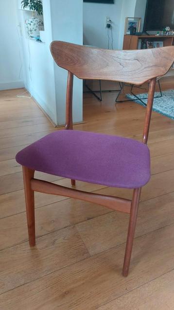 Vintage Stoel met Paarse Bekleding beschikbaar voor biedingen