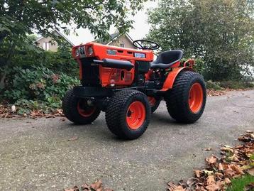 Kubota gazonbanden set b6001-b7001 NIEUW beschikbaar voor biedingen