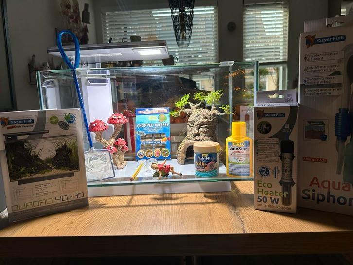 Starter pakket aquarium, Dieren en Toebehoren, Vissen | Aquaria en Toebehoren, Zo goed als nieuw, Verlichting of Verwarming, Ophalen