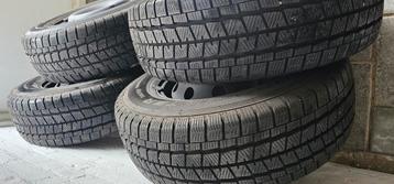 Fiat Dukato 215/70 R15C.109/107R.Falken Eurowinter BandenM.S beschikbaar voor biedingen