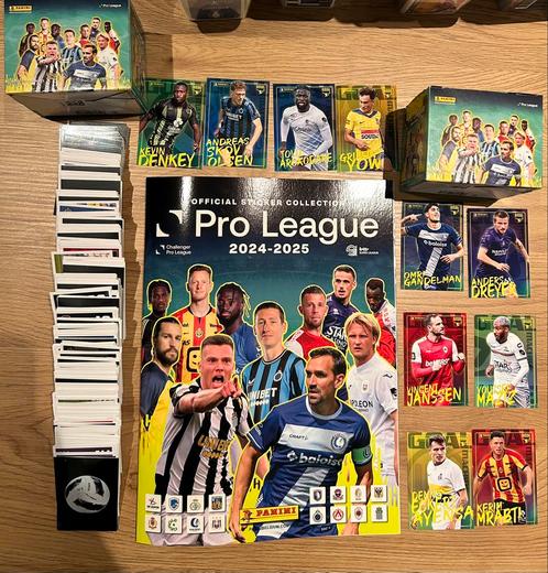Panini oro league 24/25 Alle stickers/goalmachines te koop, Hobby en Vrije tijd, Stickers en Plaatjes, Nieuw, Meerdere stickers