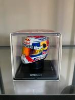 Max Verstappen helm 1:4 Retro, Verzamelen, Automerken, Motoren en Formule 1, Ophalen of Verzenden, Nieuw, Formule 1