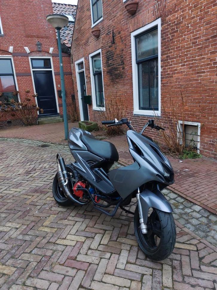 Yamaha aerox 88c, Fietsen en Brommers, Scooters | Yamaha, Gebruikt, Aerox, Maximaal 45 km/u, Tweetakt, Ophalen