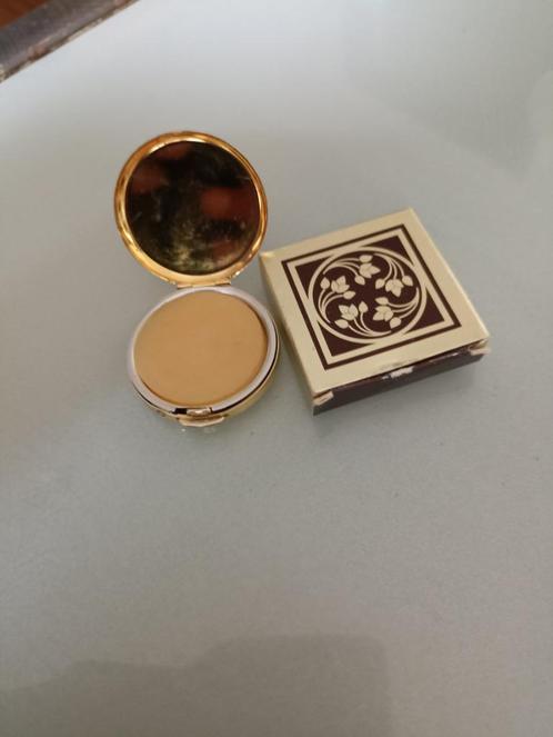 Vintage Avon cosmetica, Sieraden, Tassen en Uiterlijk, Uiterlijk | Cosmetica en Make-up, Nieuw, Toebehoren, Gehele gezicht, Goud