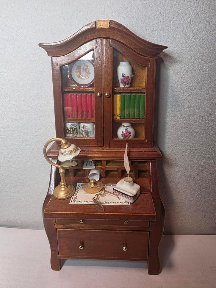 Reutter Porzellan Miniatuur Secretaire / Kabinet Poppenhuis, Verzamelen, Poppenhuizen en Toebehoren, Zo goed als nieuw, Poppenhuis