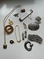 Lot diverse sieraden: parels, zilver, broches, Sieraden, Tassen en Uiterlijk, Armbanden, Ophalen of Verzenden, Gebruikt, Zilver