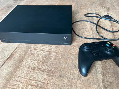 4K UHD / 3D Blu-ray speler / Xbox One X 1Tb incl. controller, Spelcomputers en Games, Spelcomputers | Xbox One, Gebruikt, Xbox One X