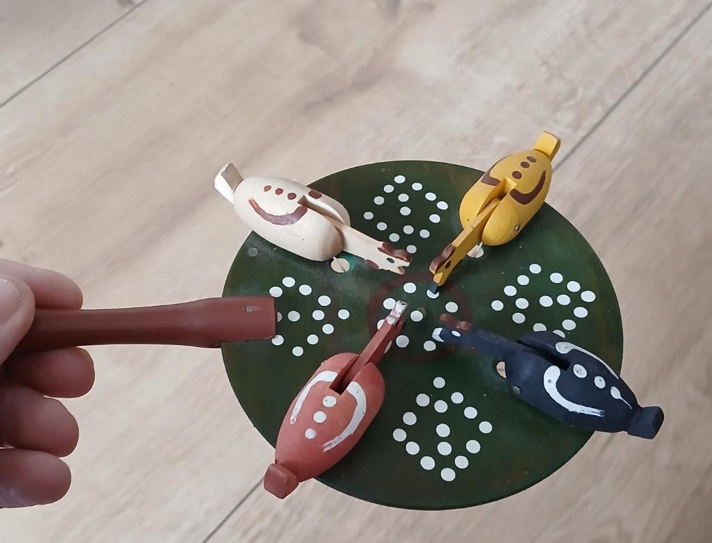 Kippenpikker speelgoed handgemaakt van hout, Kinderen en Baby's, Speelgoed | Houten speelgoed, Ophalen of Verzenden, Zo goed als nieuw